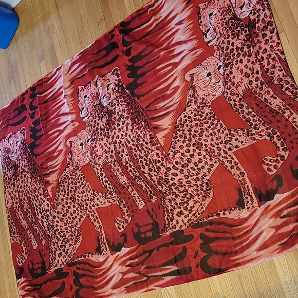 Leopard/ Cheeta Oversized Scarf - Picture 6 of 10